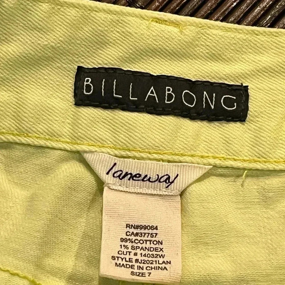 Billabong Laneway Distressed  Denim Cut-Off Shorts - Picture 12 of 12